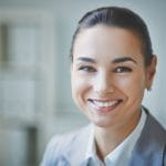 Top 5 Generadores Gratuitos de Headshots con IA en 2024